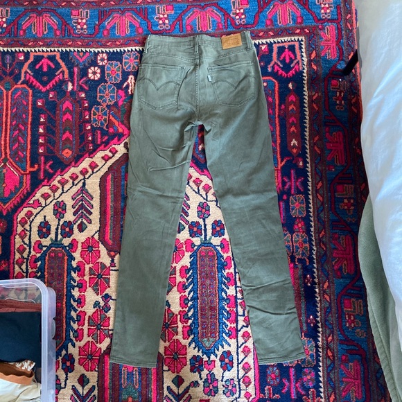 High Rise Skinny Levi’s - Picture 2 of 2